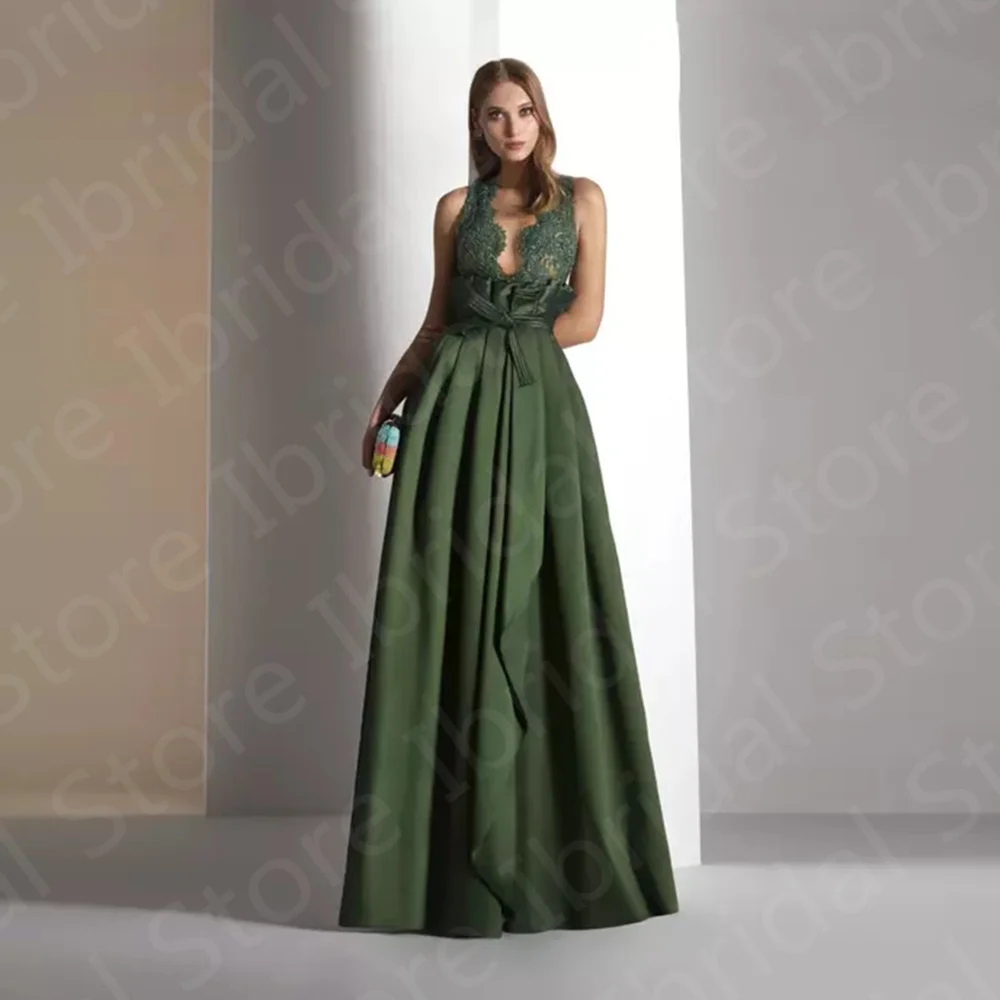 Elegant Customized Olive Green Mother of the Bride Dresses Lace Sleeveless Mother Dress Illusion Back Wedding Guest Gowns 2024