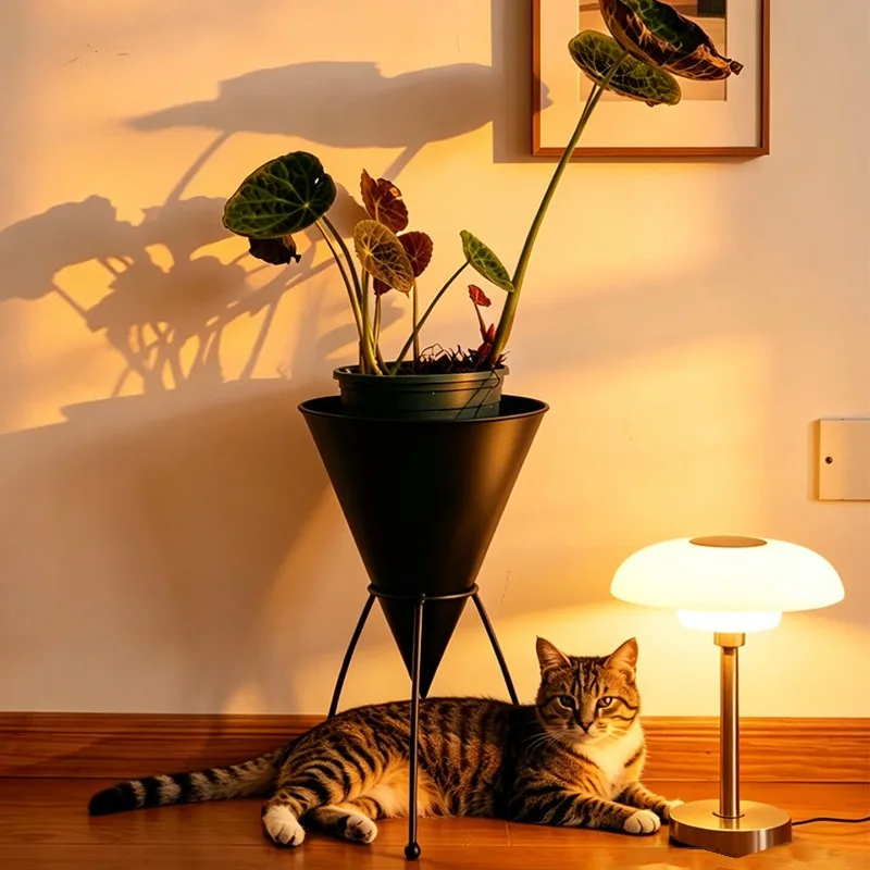 Round Cone Floor Black Wrought Iron Indoor Green Plant Flower Shelf Potted Plant