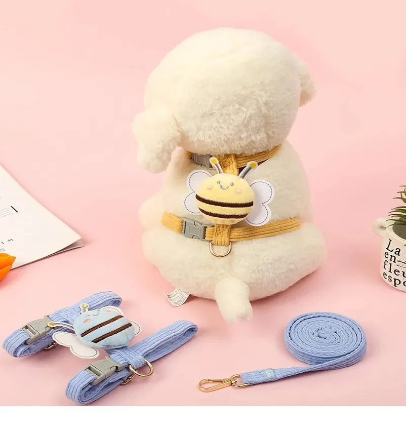 

Hot pet portable breast back dog bee breast strap walking dog leash out leash small and medium-sized dog pet supplies