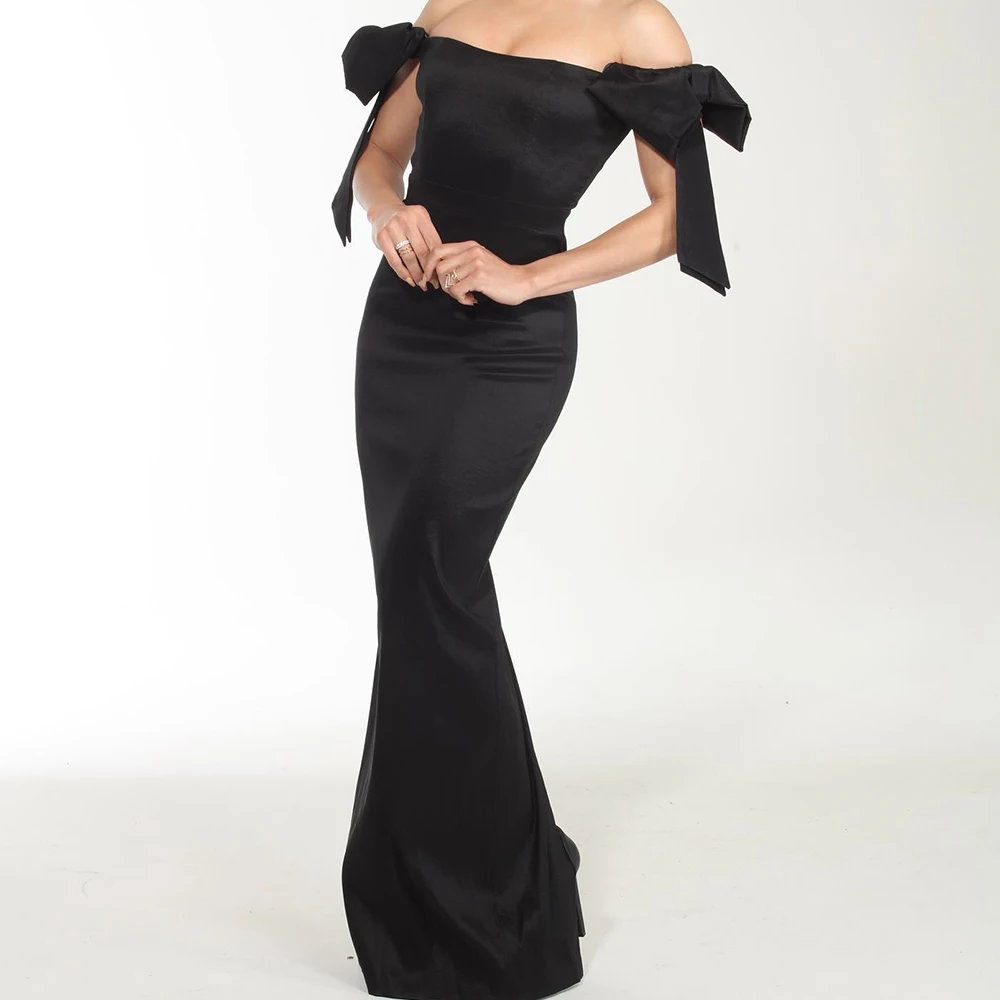 

Off the Shoulder Straight Dubai Evening Caftan Dress Satin Sleeveless Floor Length Pleats Sweep Train Solid Black Party Gowns