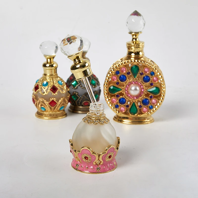 Enamel Painted Perfume Bottle 12/15ml Empty Vintage European Court Style Flower Pattern Hollow-out Refillable Crystal Cap Gift