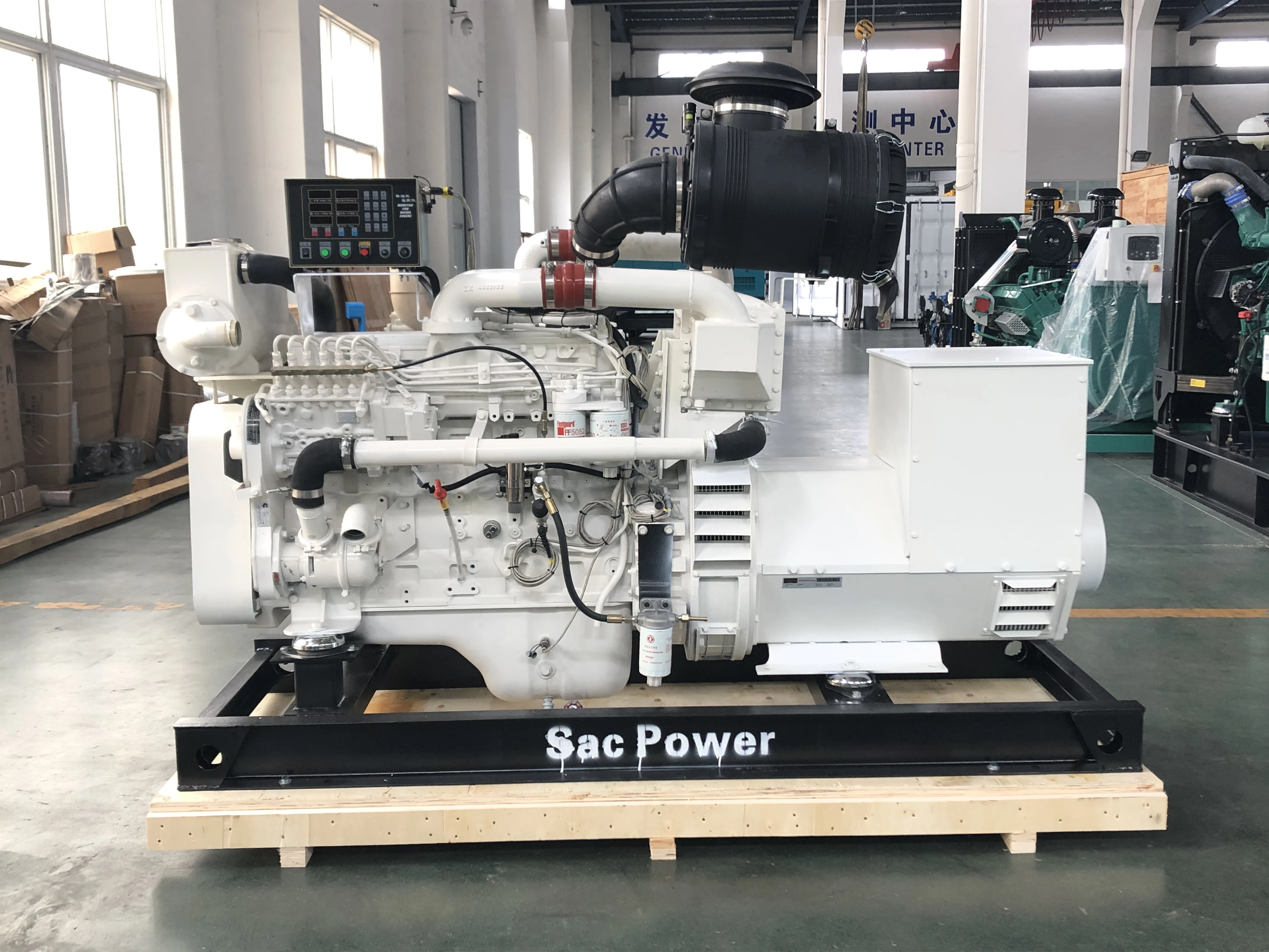 Cummins 6LTAA8.9-GM200 Bootgenerator 200KW 1500 RPM Scheepsgenerator Turbocompressor en lading Luchtgekoelde scheepsset