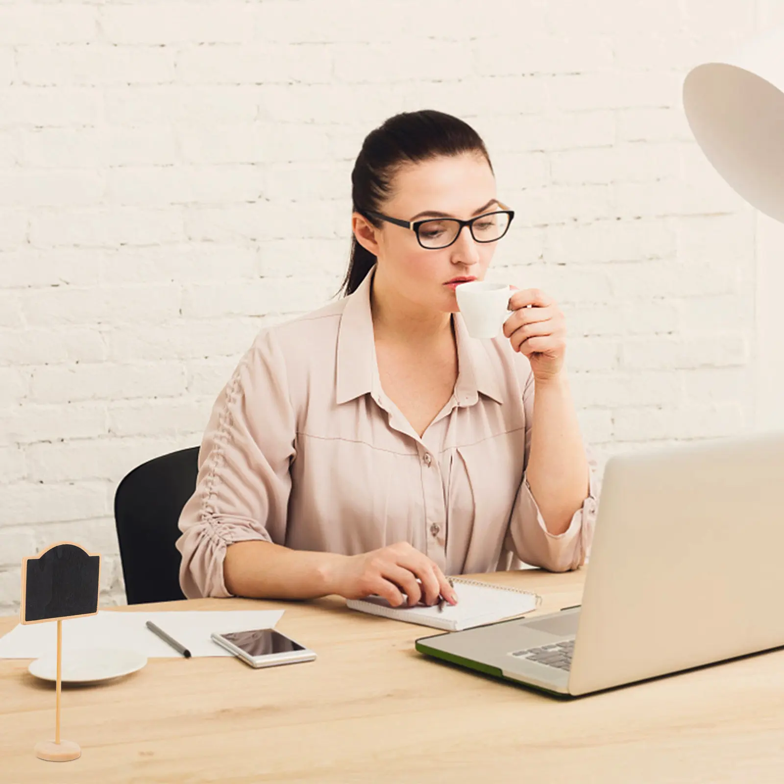 

10Pcs Small Blackboard Message Boards Wood Mini Chalkboard Signs Portable Lightweight Memo Decor for Home Bar Chalkboard Sign