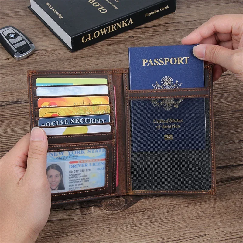 Carteira de passaporte de viagem masculina de couro genuíno para design de cartão carteiras curtas com porta-passaporte bolsa masculina bolsa documento multifuncional RFID bolsa de cartão de crédito couro bovino