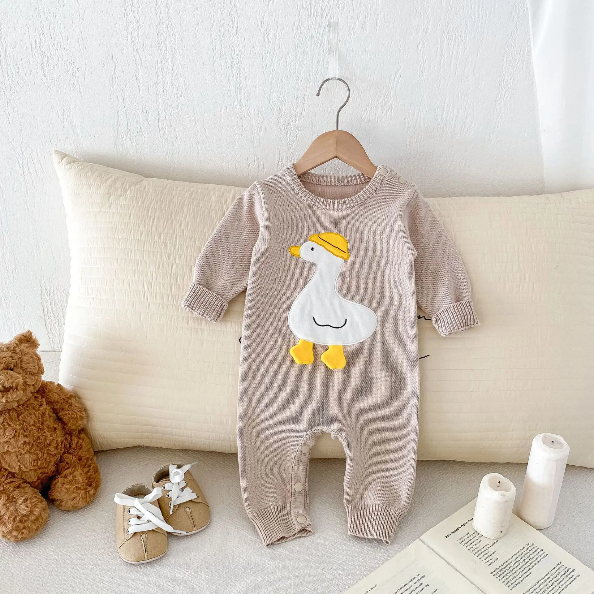Autumn Newborn Infant Baby Boy Girls Knit Romper Long Sleeve Cute Embroidery Duck Sweater Rompers Kids Fashion Baby Clothing