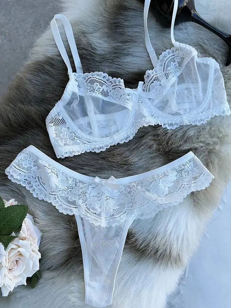 새로운 화이트 레이스 트림 메쉬 스플라이싱 순수한 욕망 여성의 투명한 비키니 카사울 우아한 스타일 비키니 비치 휴가용 SJND