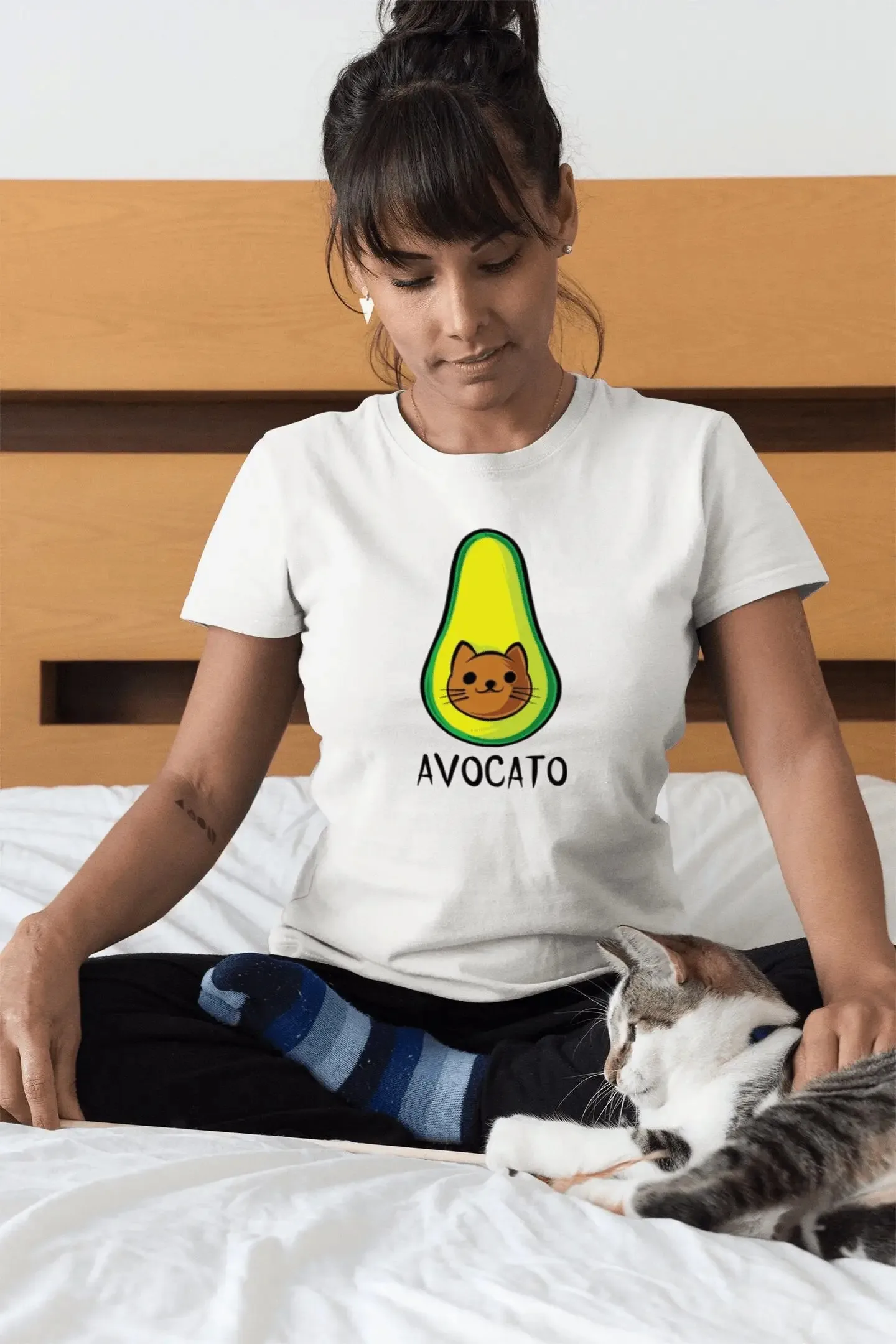 Cat Lovers Avocato Cute Novelty T Shirt Kitten Avacado