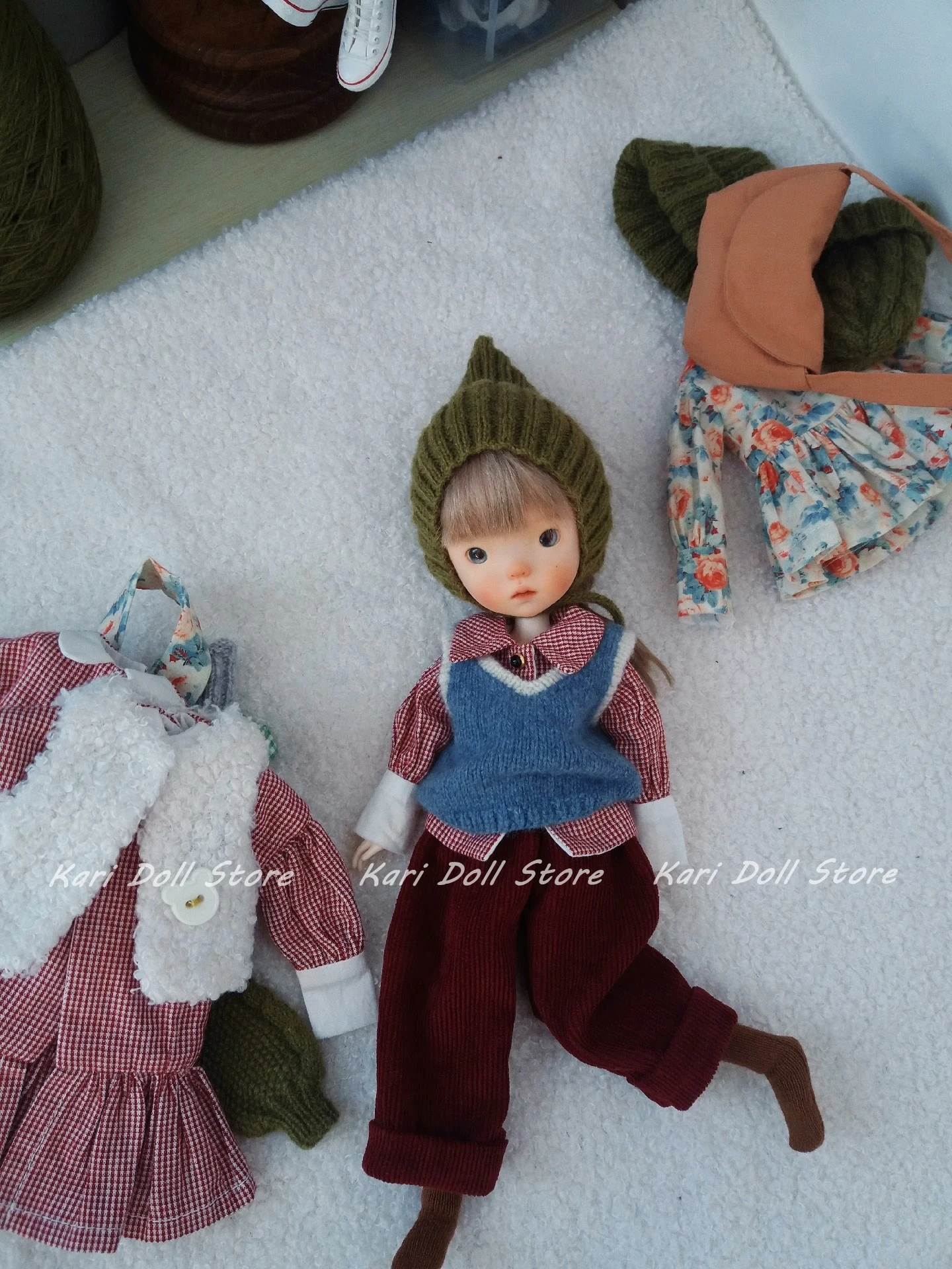 Kari Doll Clothes and skirts  2025 Red and white checkered shirt embroidered vest corduroy pants set for Landazz Landoudou Doll