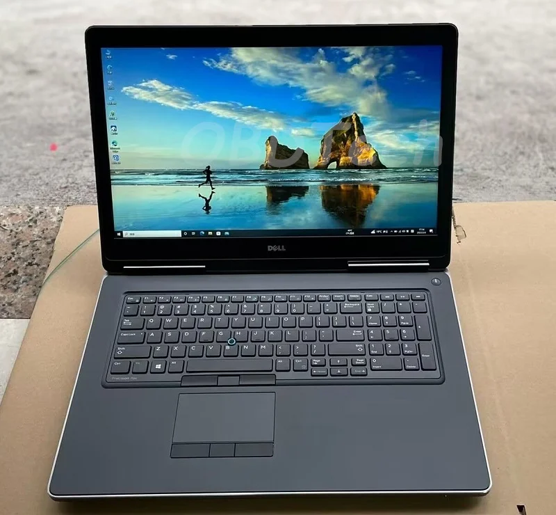 17.3 بوصة DELL الدقة 7720 i7-6820HQ 32G Ram P3000 6G رسومات واحدة لألعاب الرسم المكتبي 3DSMax Maya AutoCAD التشخيص