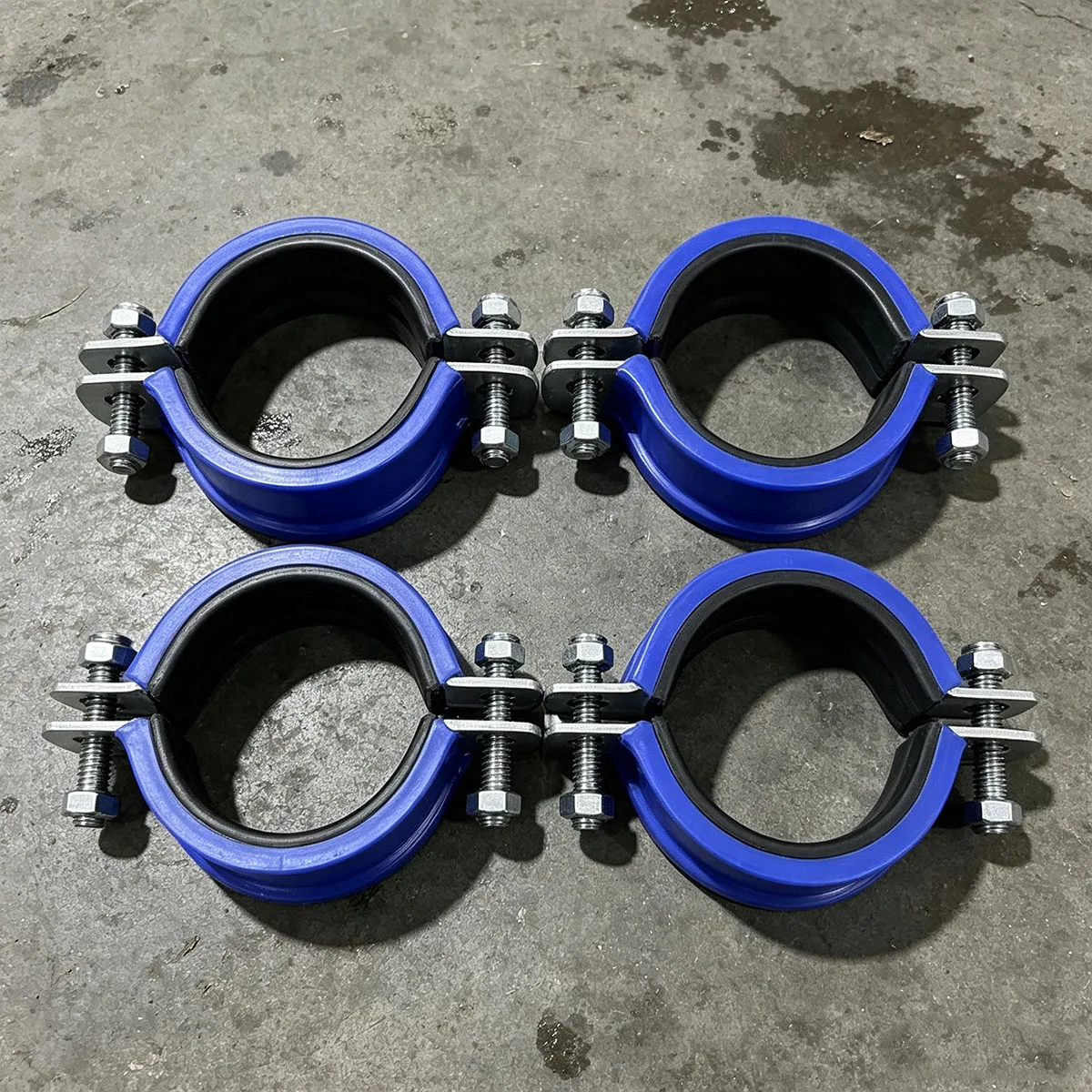 Pipe Clamp for Utility Pole, Pipeline Fastening Clip 304 Stainless Steel Thickened Hose Clamp with Rubber
