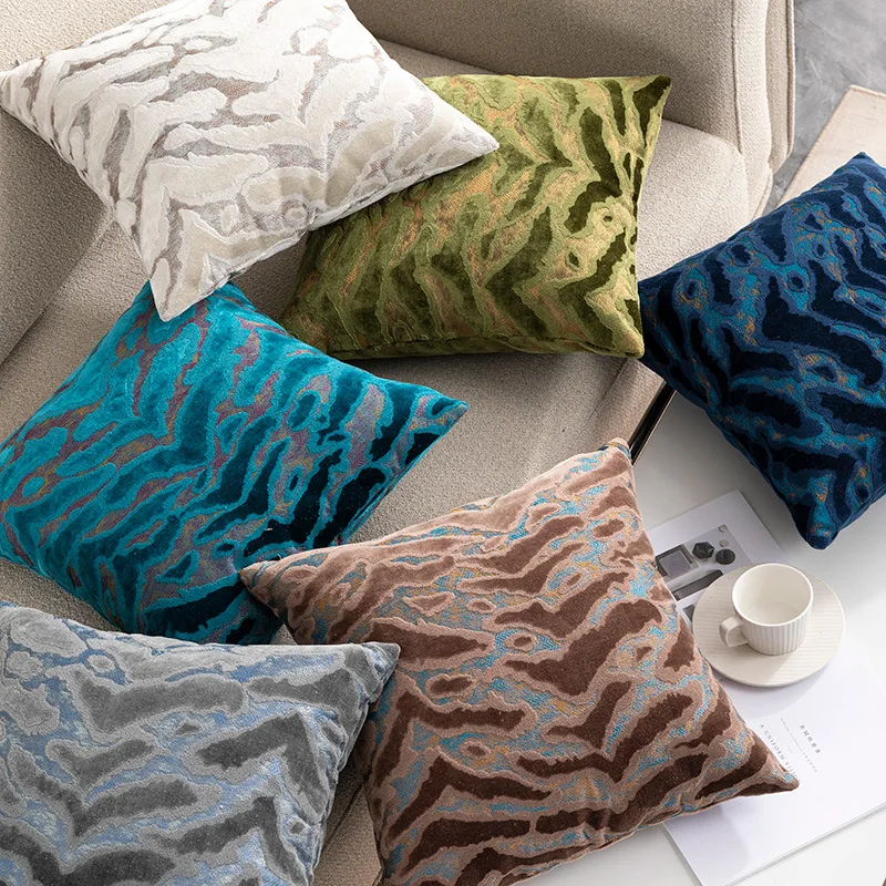 Tiger Animal Pillow Luxury Velvet Pile Cutting Cushion Case Geometric 3D Decorative Pillow Cover For Sofa Chair Home Decorations