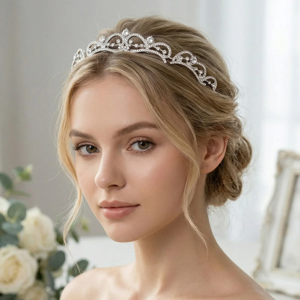 

Elegant Crystal Princess Tiara for Women Girls Rhinestone Bridal Crown Headband Wedding Prom Graduation Party Hair Accessories