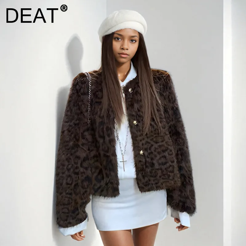 DEAT 2024 Winter New Arrival Fashion V-neck Leopard Pattern Faux Fur Coats For Women High Street Jackets Female Trendy 11A02210