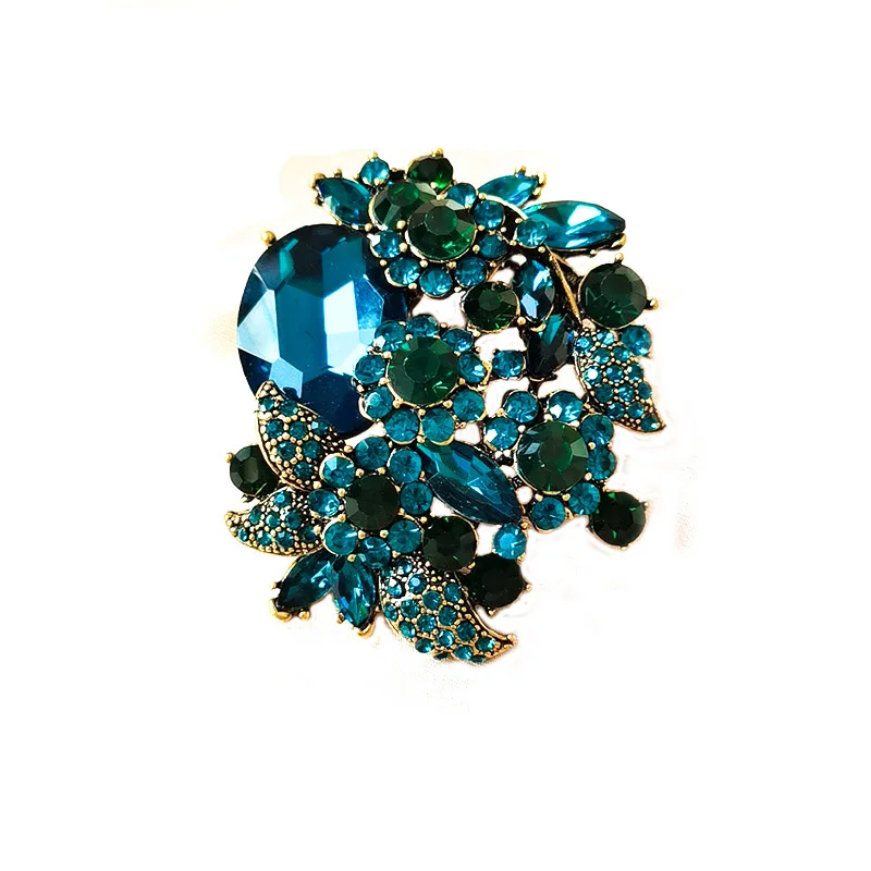 SKEDS Luxury Exquisite Women Girls Full Crystal Flower Brooches Badges Gorgeous Rhinestone High Quality Lady Pins Corsages