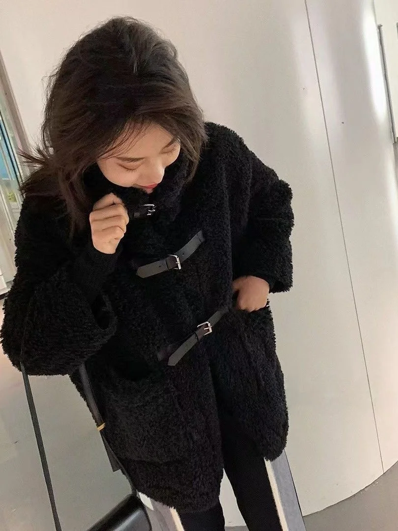 

Женское пальто из овчины, зимнее, новое, свободного кроя, утепленное, средней длины, повседневное, в корейском стиле, больших размеров, для всех типов фигуры