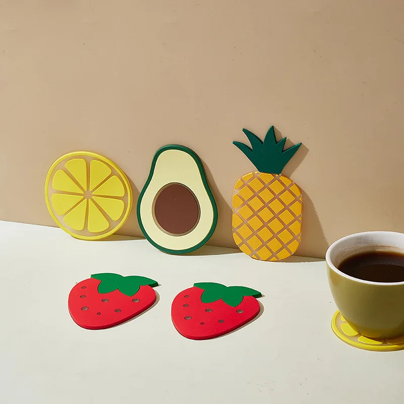 1PCS Creative Fruit Coaster Strawberry Heat-resisting Non-slip Silicone Avocado Pineapple Hot Pads Coffee Cup Pad Kitchen Dishes