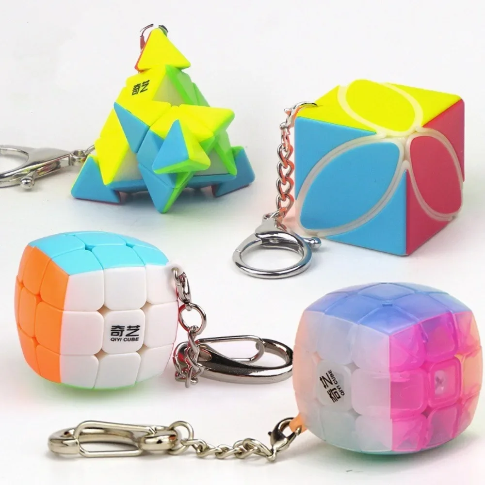 Keychain Cube Keychain 3x3 Mini Pocket Cubes Key Ring Gear 2x2 Maple Leaf Keyring Puzzle Jelly Mini Fidget Toy