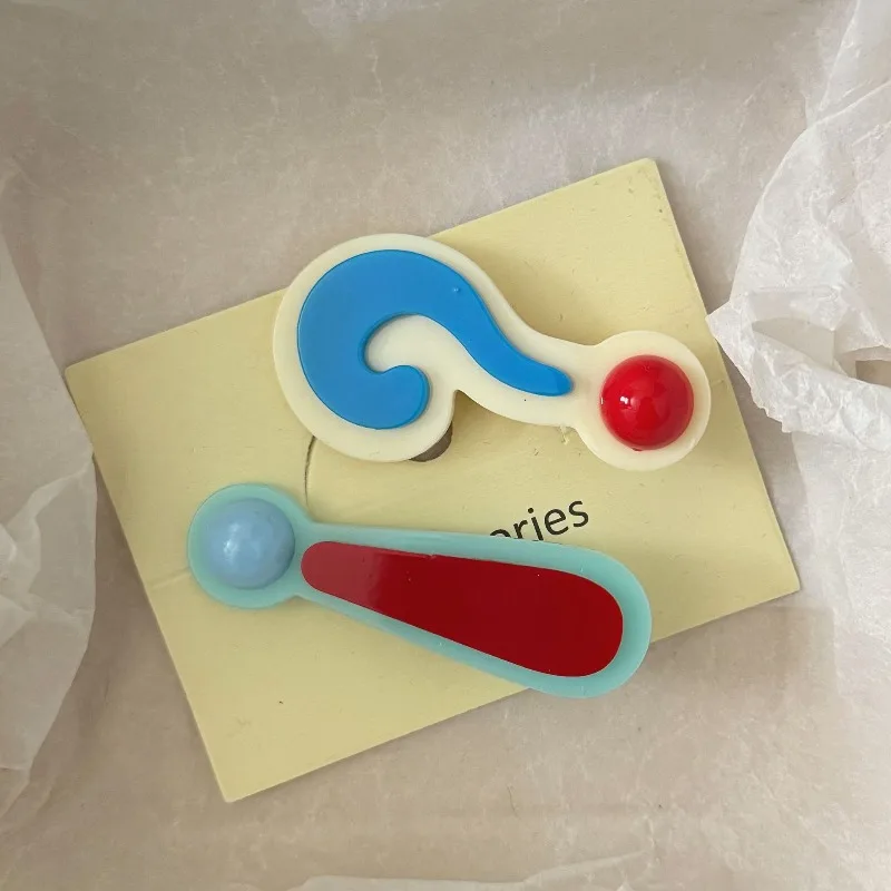 

2 шт. игривых заколок для волос в виде знака вопроса, женские, минималистичные, модные, эффектные, стильные, забавные, новые аксессуары для волос, повседневные украшения для девочек