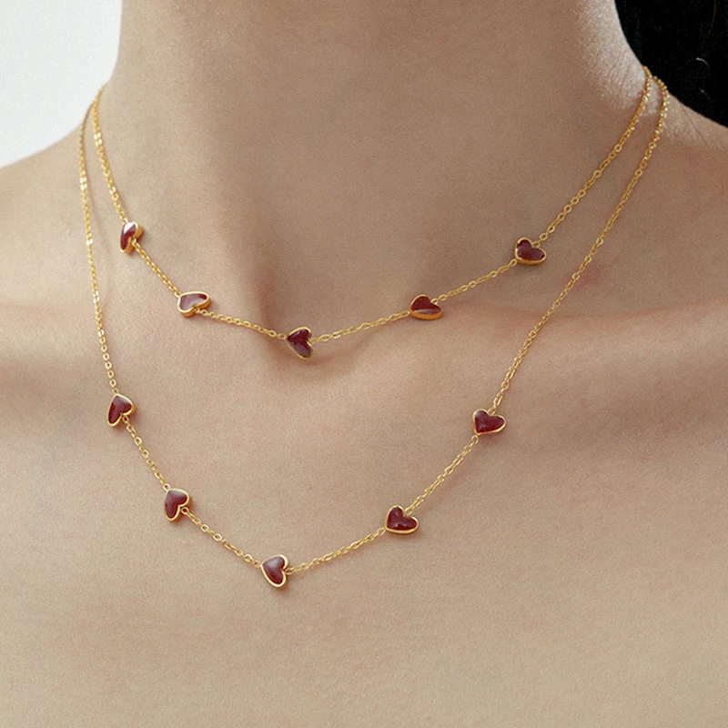 Nivora красное эмалированное ожерелье в форме сердца для женщин, тонкая цепочка из нержавеющей стали, позолоченное колье 18 карат, свадебные украшения для помолвки