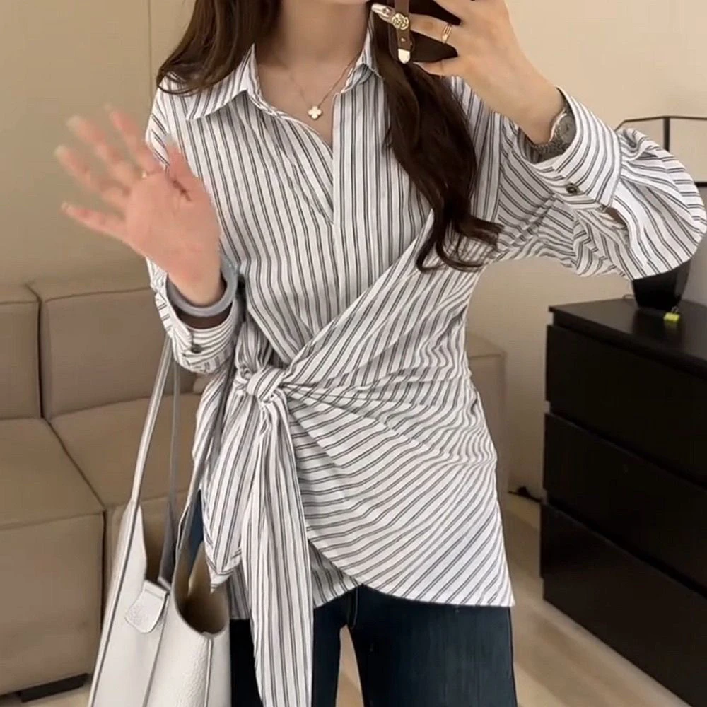 

Fashionable Korean Style Women's Striped Shirt Slimming Waist Design Autumn New Arrival Regular Sleeve Length Collar