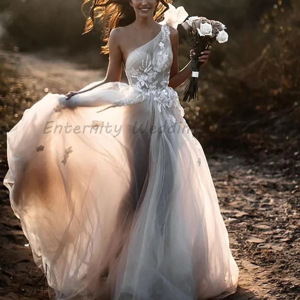 One Shoulder A-Line Wedding Dress 2026 Luxury 3D Floral Lace Appliques Tulle Beach Bridal Gown With Train
