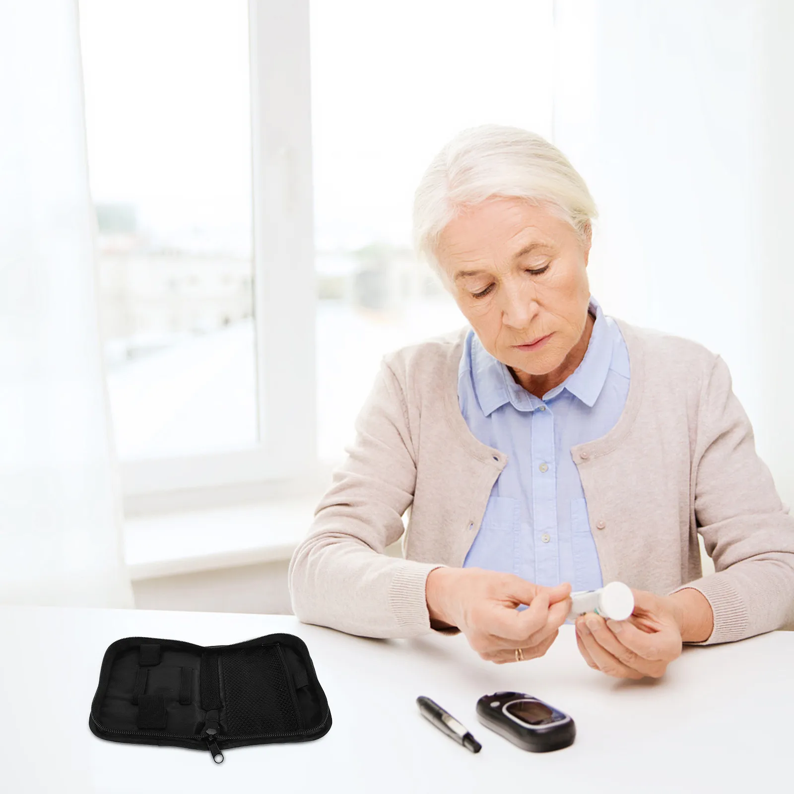 Glucose Meter Storage Bag Portable Polyester Organizer Zipper for Travel Home Use Dust Protection and Compact Device