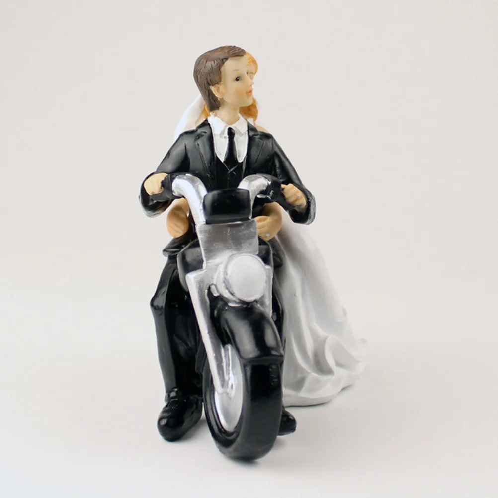 

Bride Groom Cake Topper 13.5 X 5.5 X 12 Cm Resin Figures For Wedding Romantic Couple Decoration Wedding Party Gift Cake