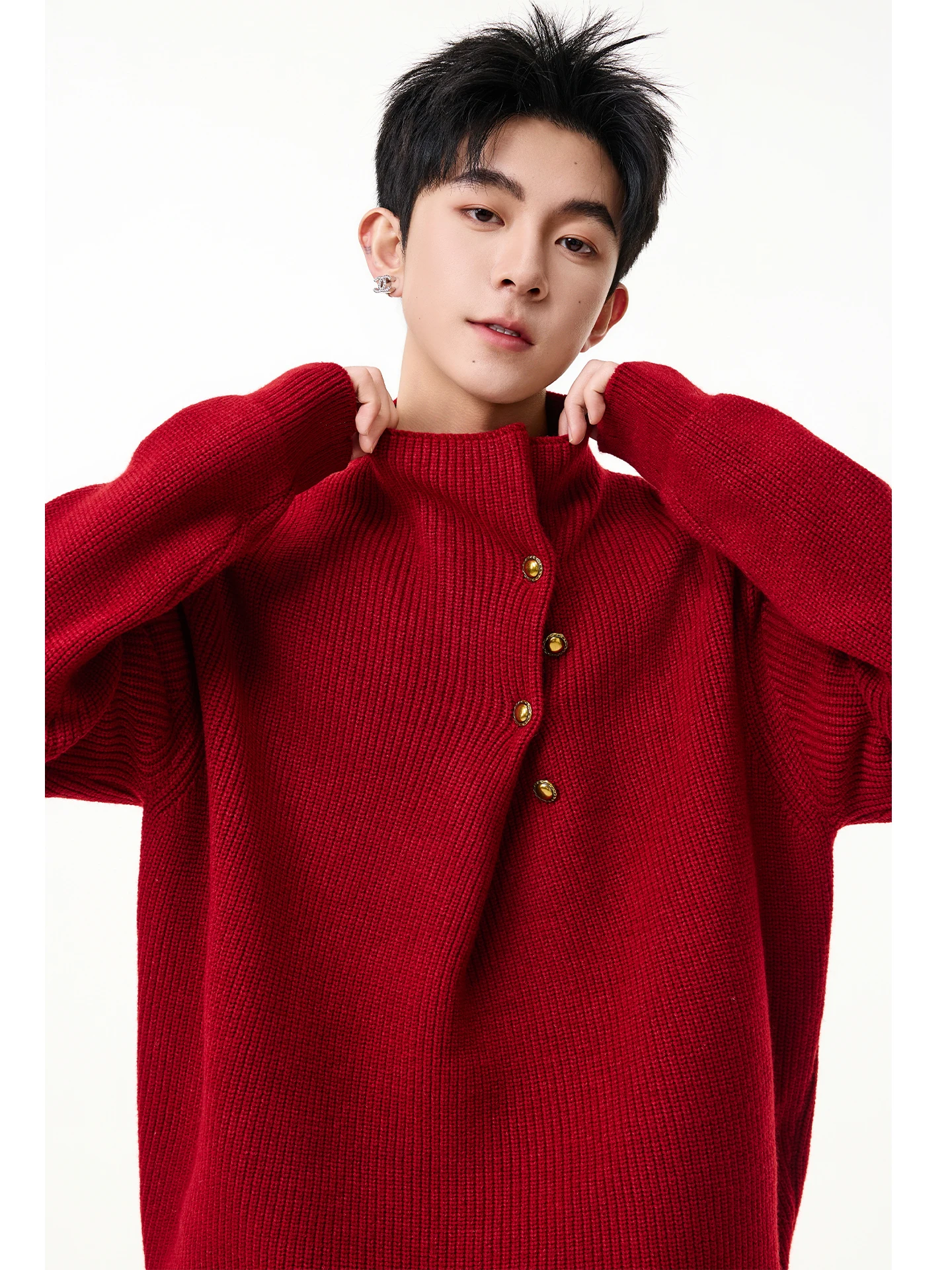 

Красный вязаный свитер мужской, повседневный, зимний, модный, из мягкого полиэфирного волокна, с высоким воротником, длинными рукавами, утепленный, без капюшона.