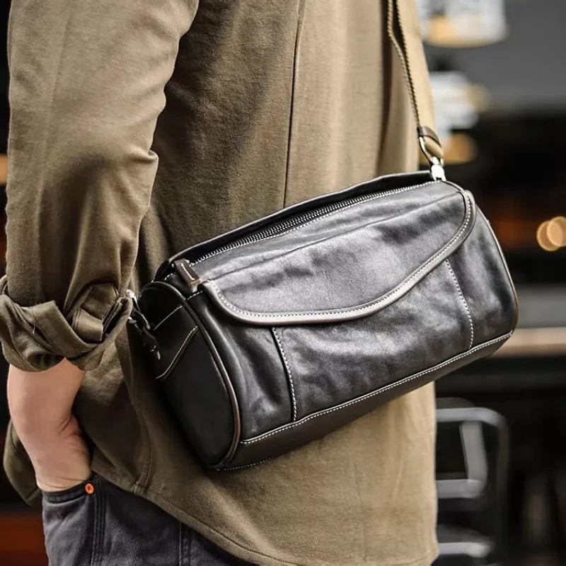 Men's crossbody bag, high-end large-capacity versatile commuting black genuine leather men's single-shoulder bag