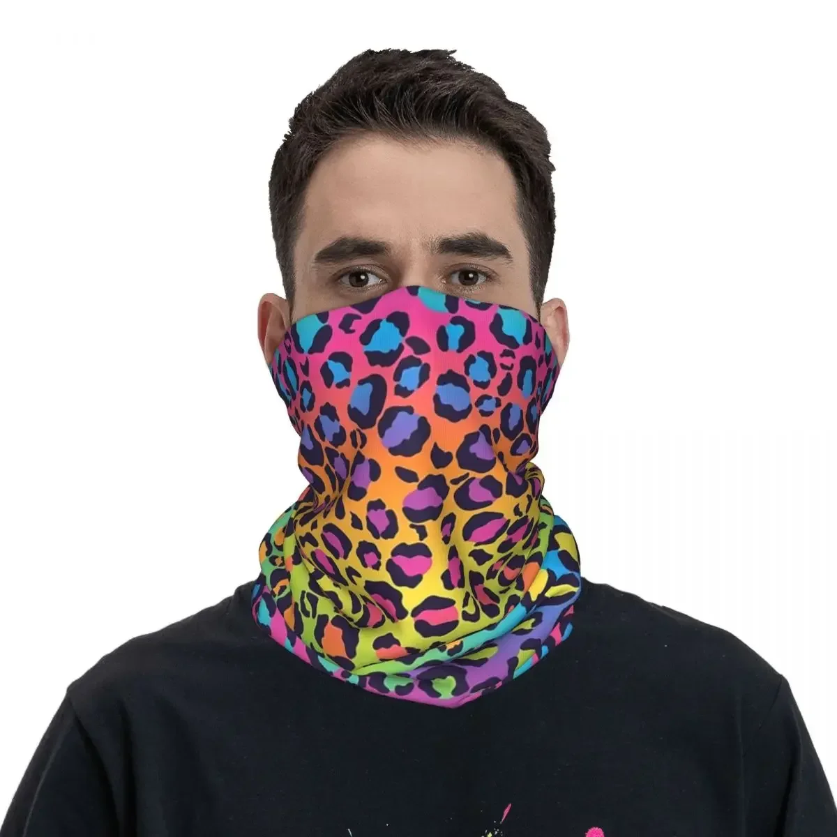 Bright Rainbow Ombre Gradient Leopard Print Pattern Bandana Neck Gaiter Printed Face Scarf Headwear Outdoor Sports For Men Women