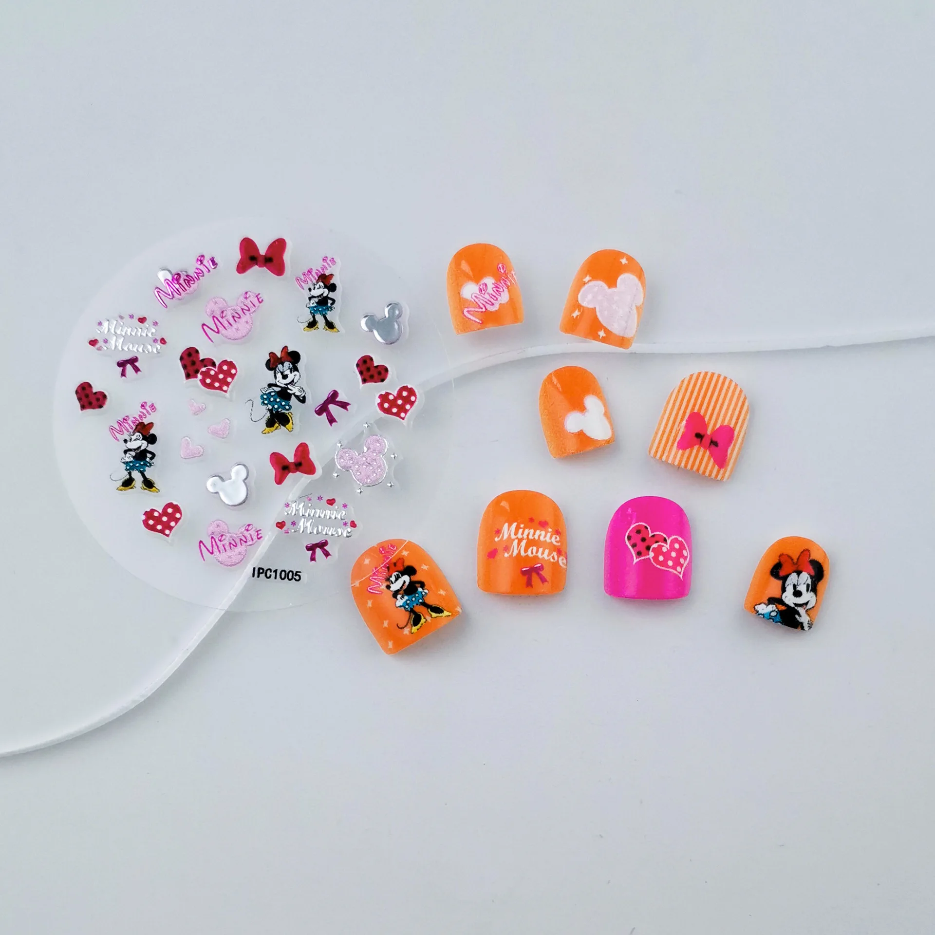 درع مينيسو ديزني للأطفال، درع خاص يرتدي نمط لطيف، فن أظافر كرتوني للفتيات من سن 3 إلى 6 سنوات