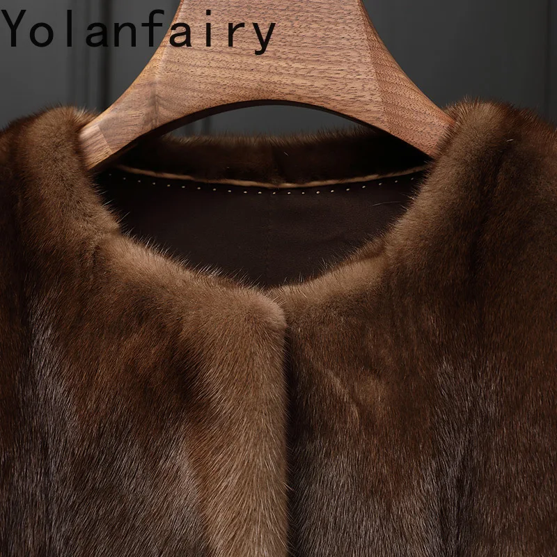 YOLANFAIRY معطف الفرو الطبيعي امرأة الشتاء الفاخرة كامل فرو المنك سترات للنساء موضة قصيرة المرأة معطف الفرو الحقيقي سترة المنك