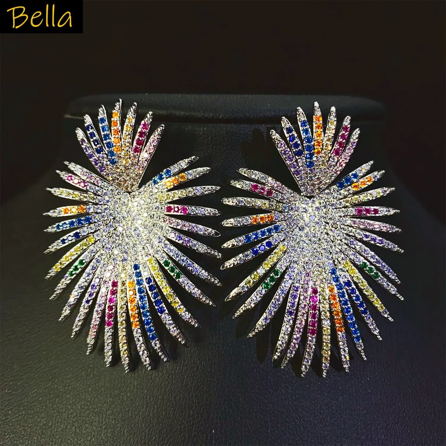 

Wedding Earrings Bride Luxury Jewelry Fan Shaped Dangle Earrings Women White Black Rainbow Zircon Jewelry Gift