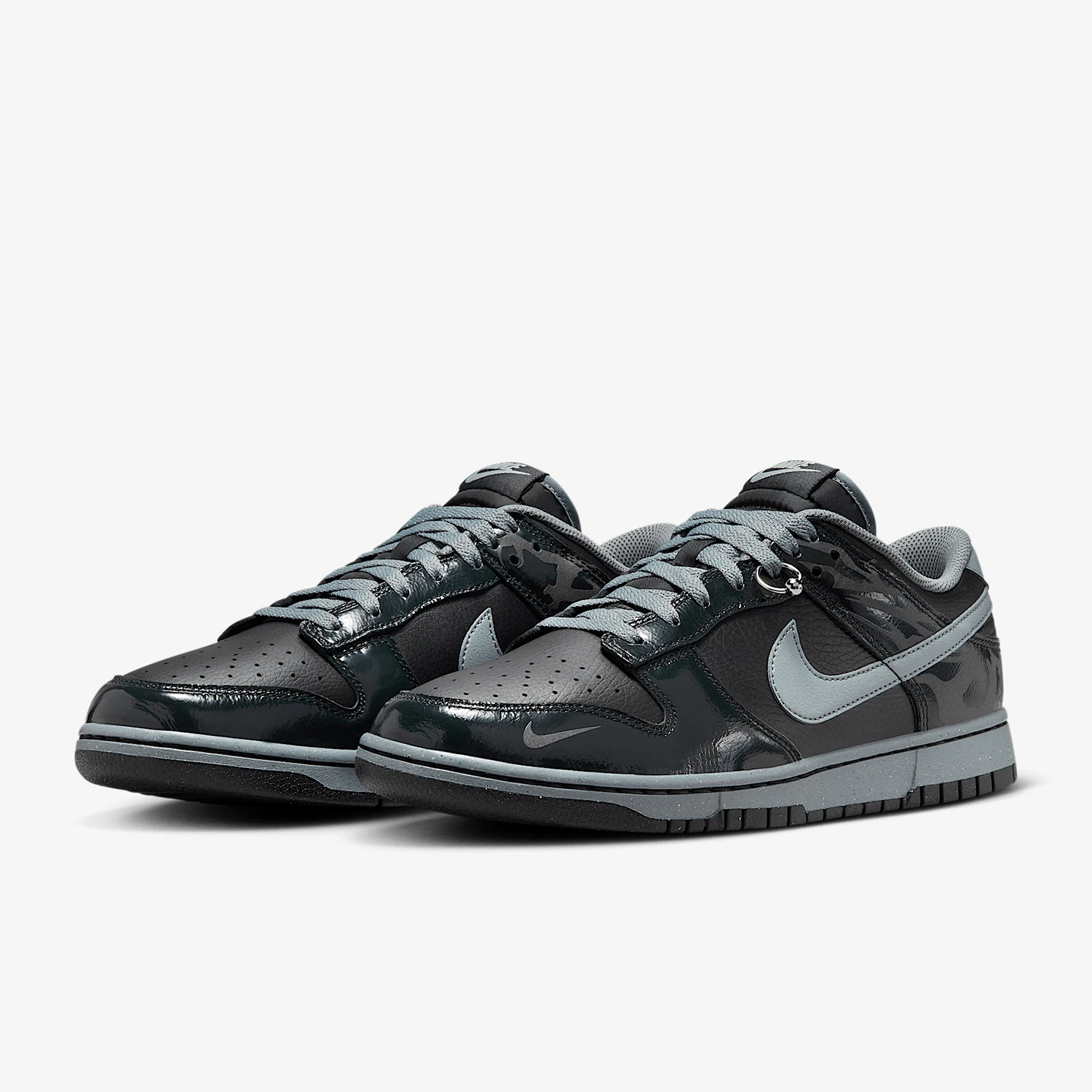 Nike Genuine Dunk L…