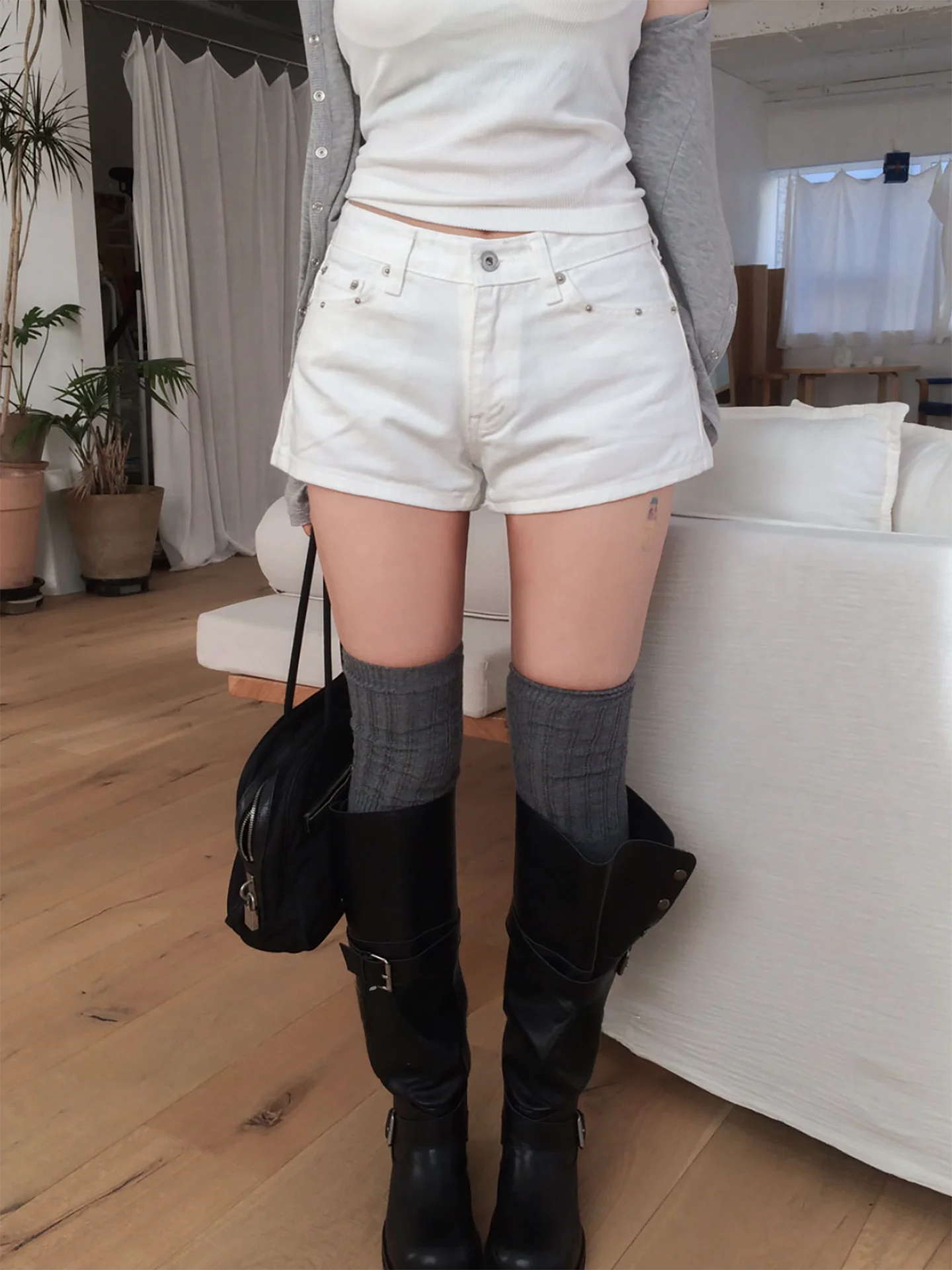 

High Waist Straight Leg Jeans Shorts Women's Summer Versatile Slimming Hot Pants Korean Style Trendy White Denim Shorts