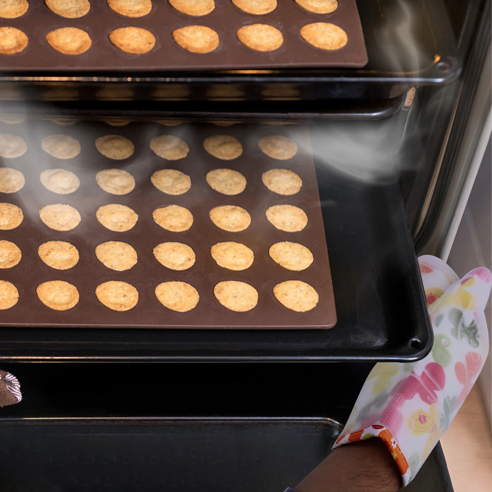 

2Pcs Silicone Oven Gloves Heat Resistant Nonslip Christmas Mitts for Baking Cooking Family Protection Christmas Oven Mitts