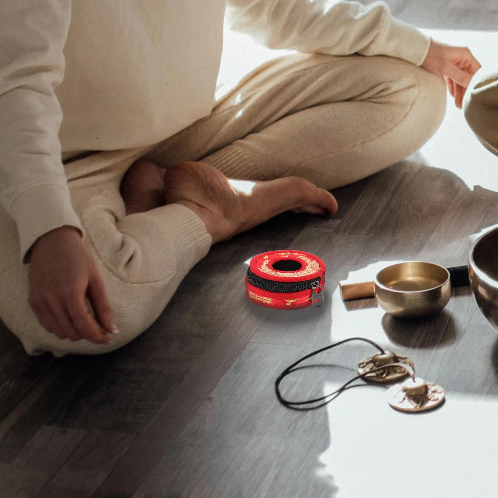 

Finger Cymbals Holder 7.5cm Red Pattern Durable Cotton Case Finger Cymbals Bell Holder for Tingsha Storage Travel