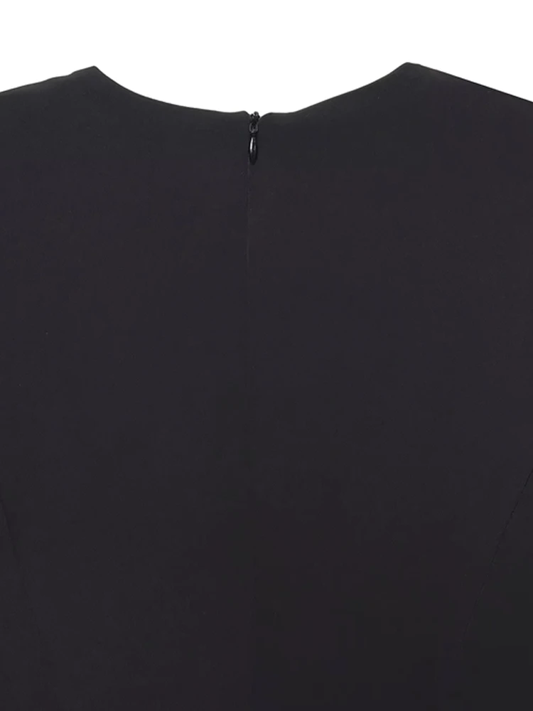 Women's Fashion Belted Sleeveless Button-Up Playsuit with Front Pockets Stylish Female Jumpsuit for Casual Wear