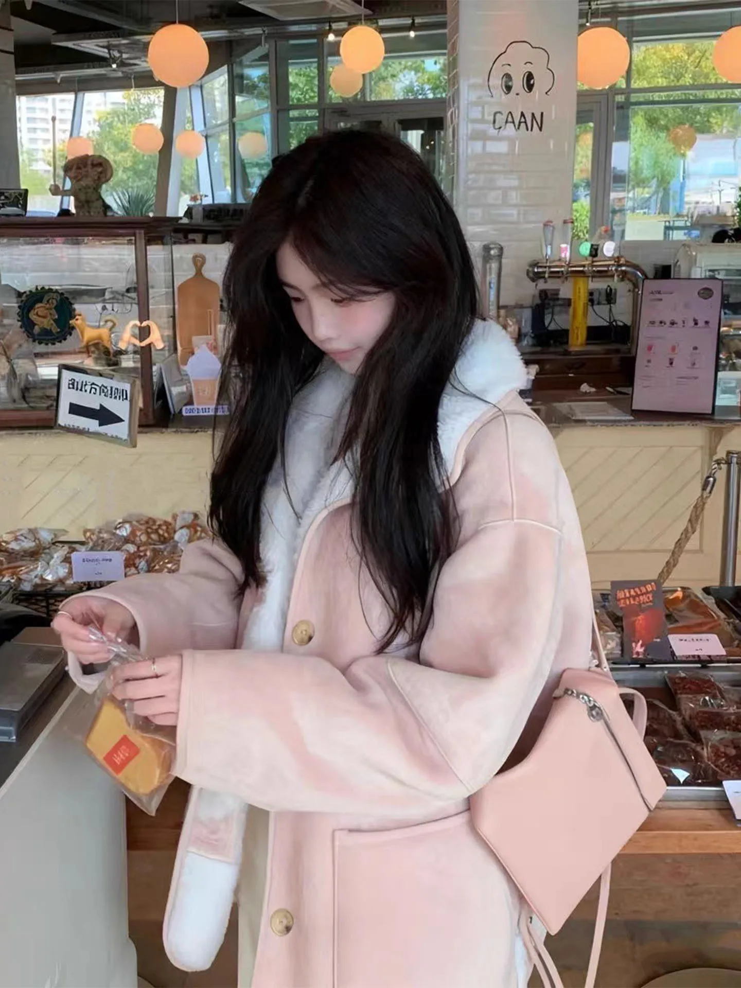 

Милая двусторонняя одежда из кожи и меха, хлопковая куртка, женская зимняя новая свободная универсальная теплая хлопковая одежда