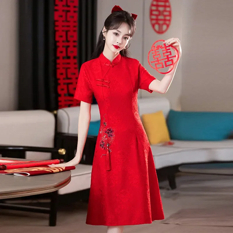 New Modern Improved Lace Cheongsam New Chinese Style Red Embroidered Qipao Dinner Party dresses for girls Plus Size