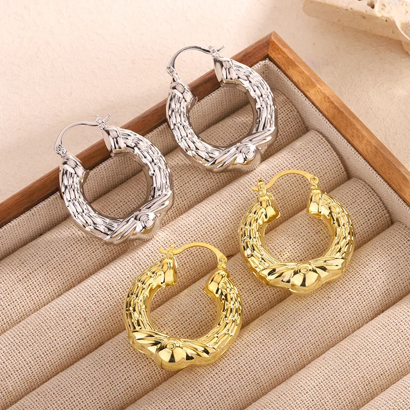 

Classic fashion retro ear clip French earrings light luxury high-end temperament earrings women's birthday gift