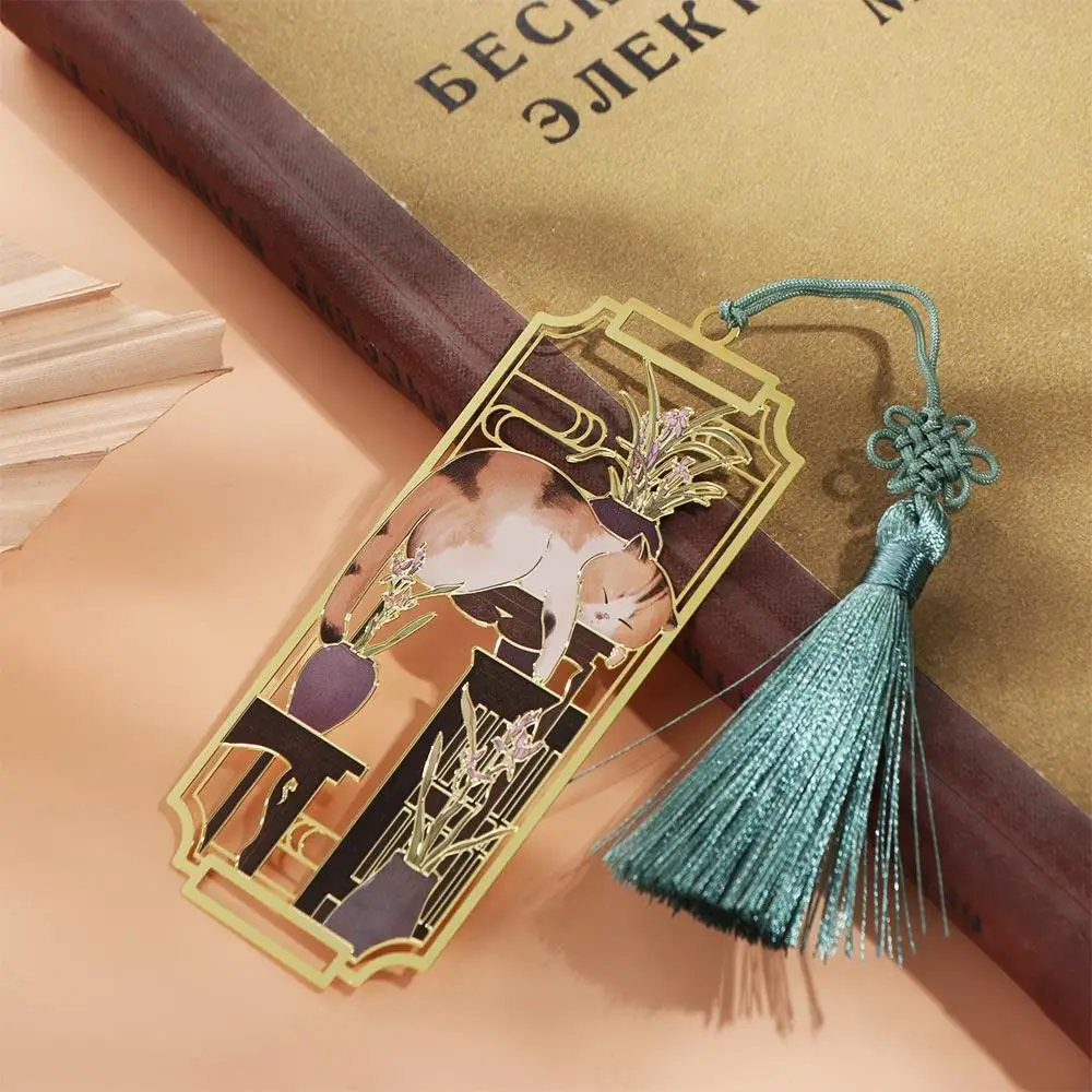 Cat Hollowed Cat Bookmark Flower Tassels Metal Reading Bookmark Creative Fashion Chinese Style Bookmarks Reading Marker