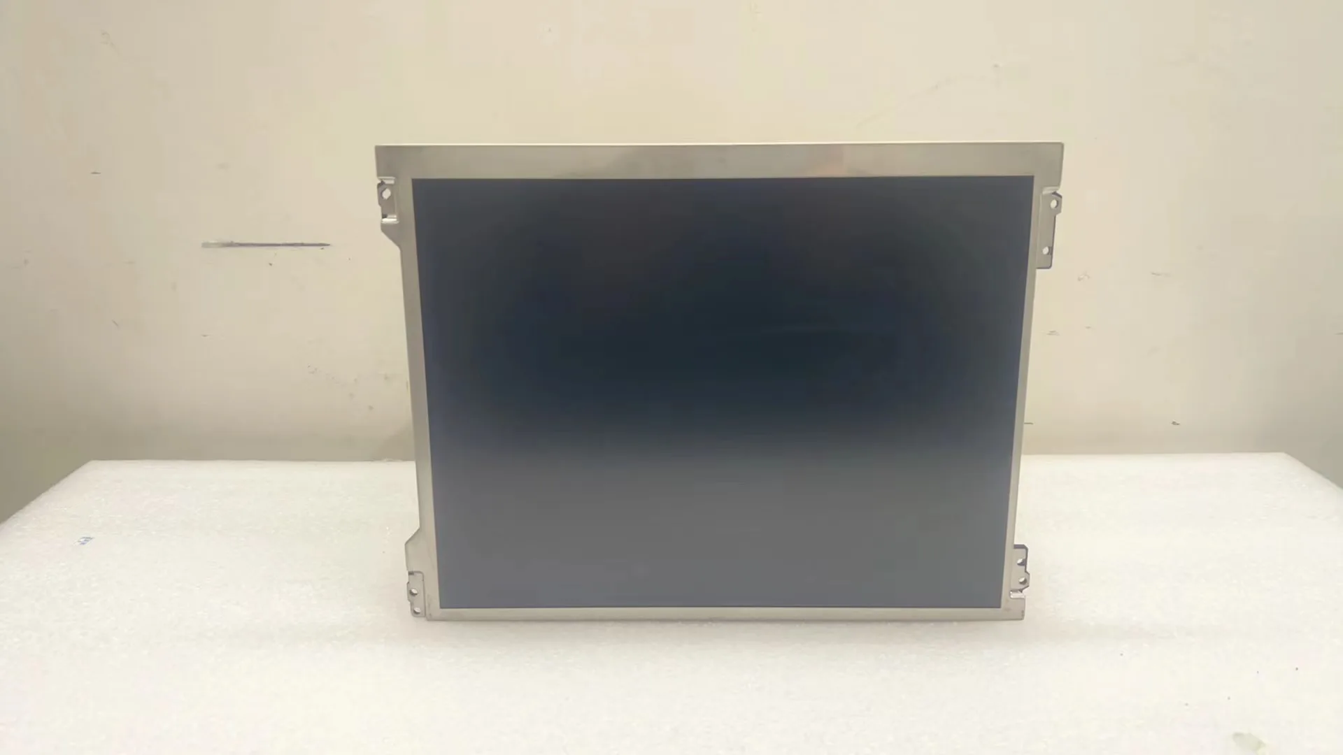 Original 12.1-inch industrial display screen G121XN01 V0 test shows beautiful display