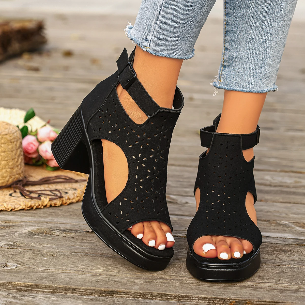 

*Summer New Round Toe Square Heel Comfortable Casual Slippers Fashionable/sexy Banquet Hot Selling High Heels Sandals for Women