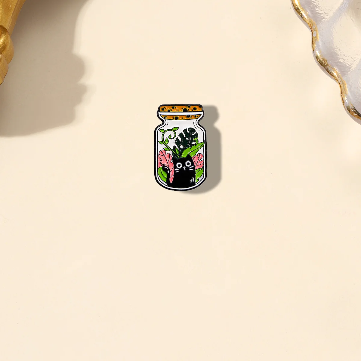 Creative Cat Brooch Women's Autumn and Winter Animal Metal Badge Trendy and Versatile Clothes Bags Scarf Accessories Brooch