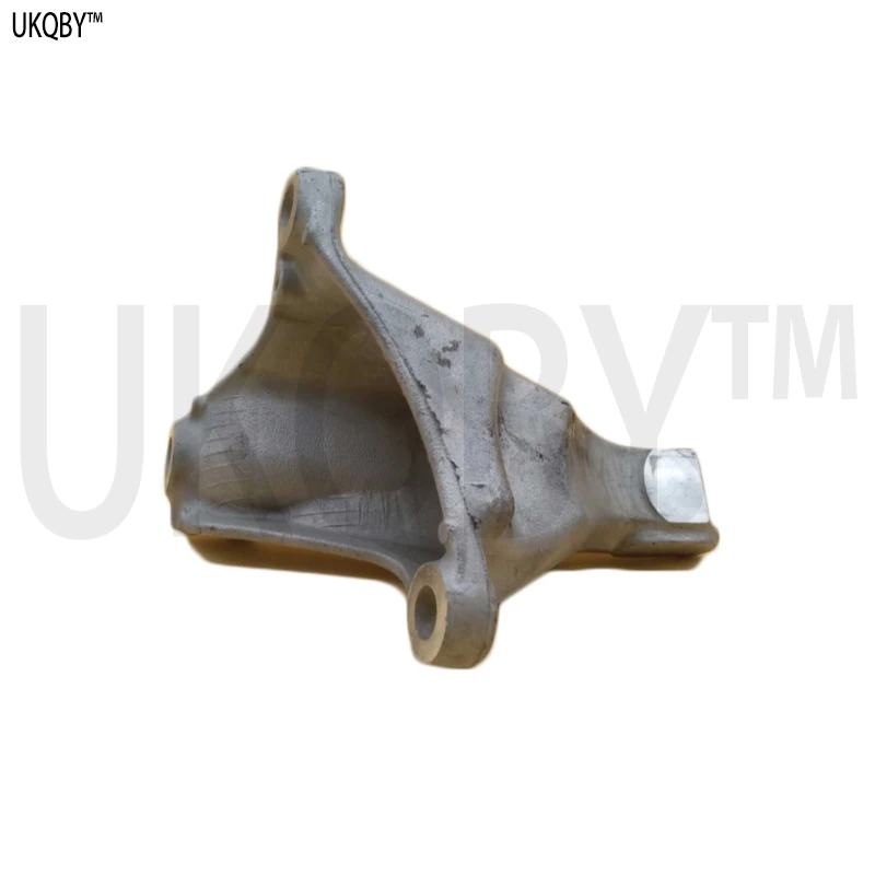 

Engine front support bracket 50630T2FA01