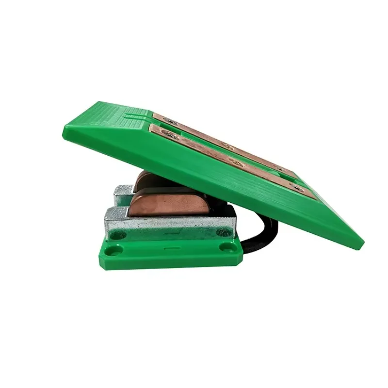 TZBOT 20A~200A Charging Pad&Brush Block Model with Excellent Electrical Conductivity and Good Thermal Conductivity for AGV