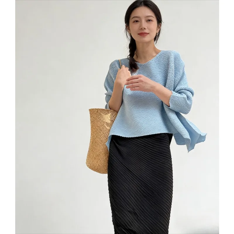 

Miyake плиссированный комплект с плиссированной юбкой 2026 пригородный комплект со складками, женский весенний новый летний комплект из 2 предметов с тонким темпераментом и нерегулярным подолом