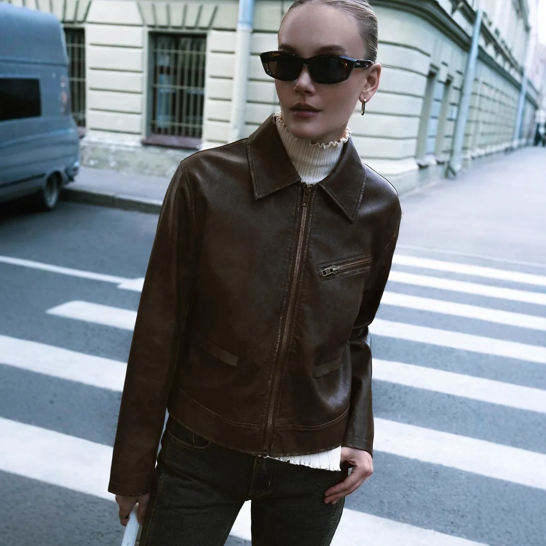 Slim Fit Retro Sle Jaet Damen Faionable Spicy Girl Kragen Stehender dünner Ledermantel für Damen der Herbstsaison