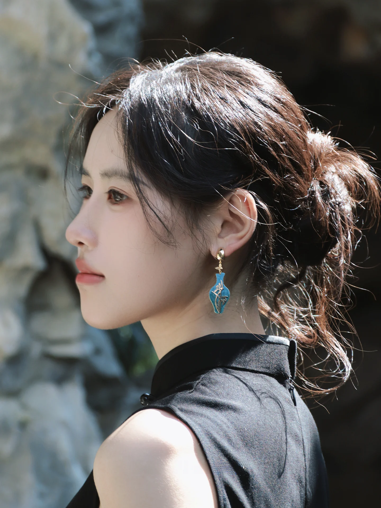 original-hand-painted-blue-earrings-women's-simple-elegance-style-fashionable-jewelry-ear-studs
